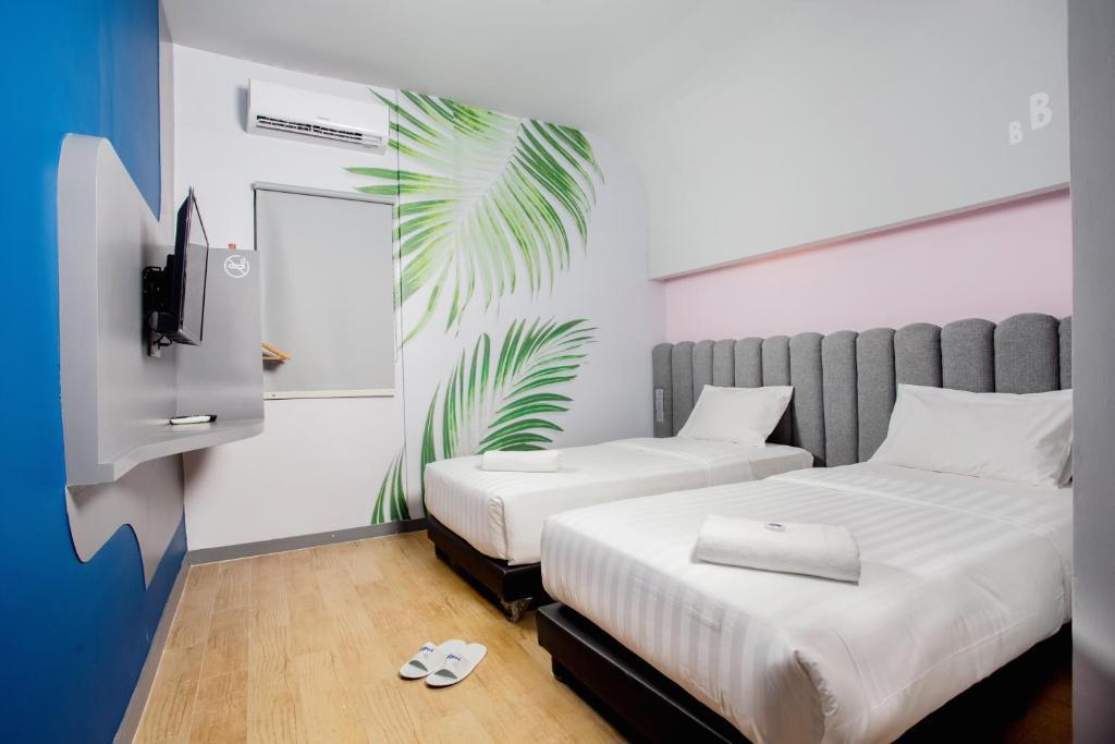 J Hotel Medan Bagian luar foto